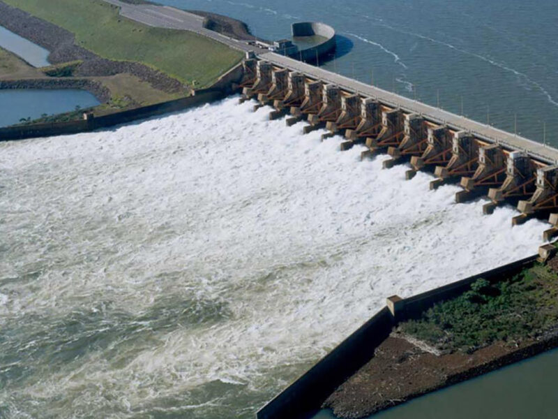 La hidroeléctrica argentino-paraguaya generará un 15 % más este año.