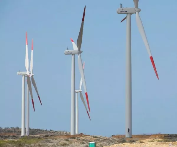 Colombiana Ecopetrol medirá potencial para la producción energía eólica en dos partes del país.