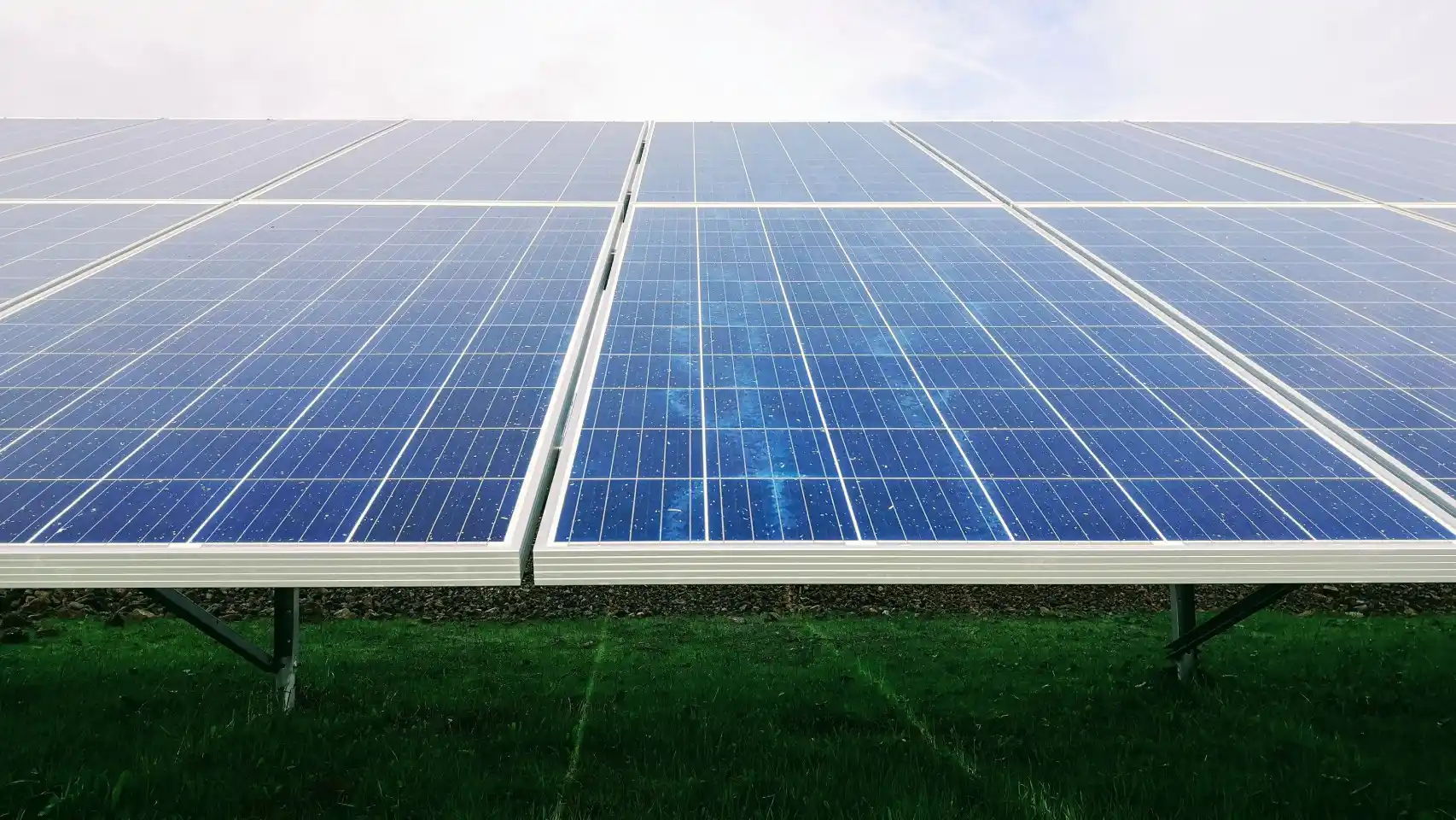 El revolucionario material ultrafino que permitirá duplicar la eficiencia de las placas solares.